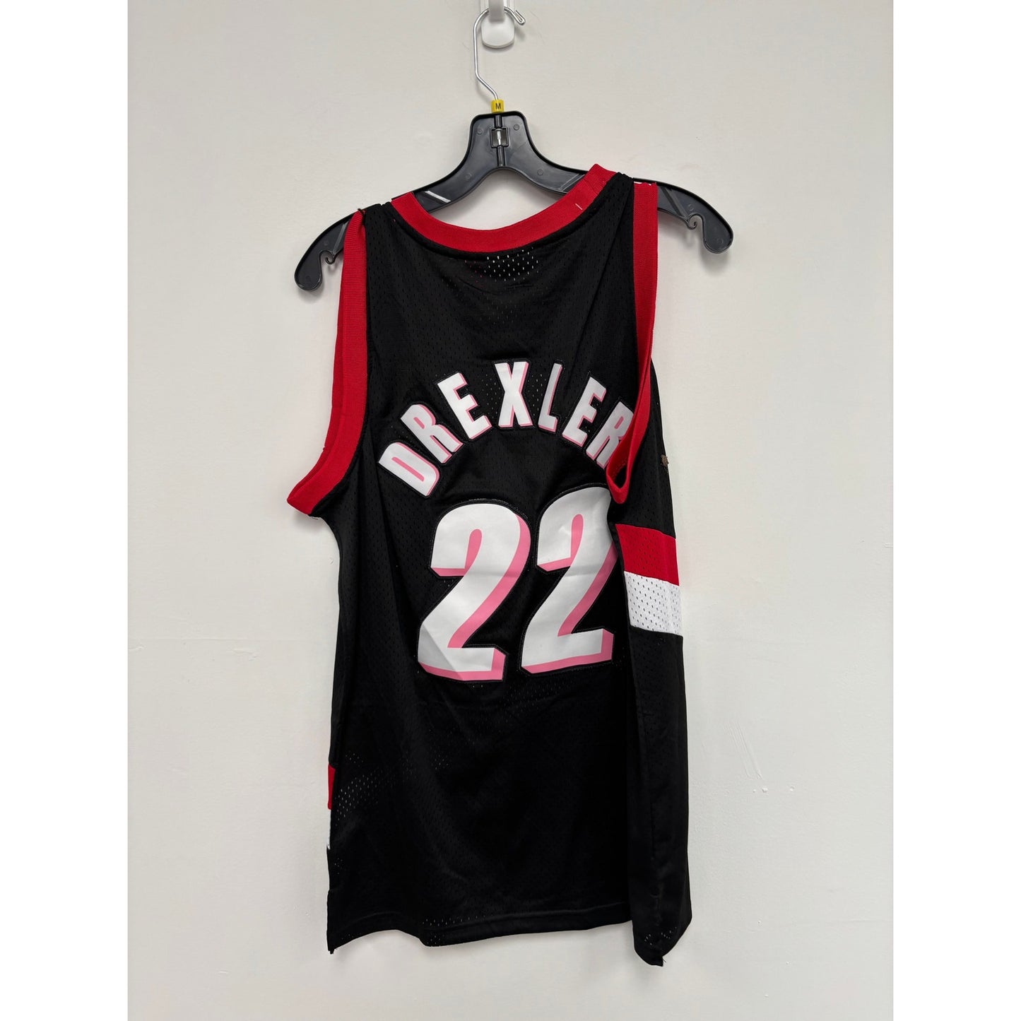 #22 Basketball Jersey NWT Mens M