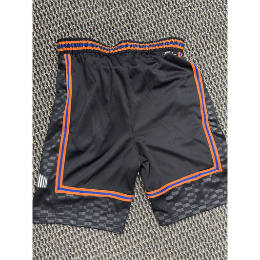 Knicks Basketball Shorts NWT Youth L (14-16)