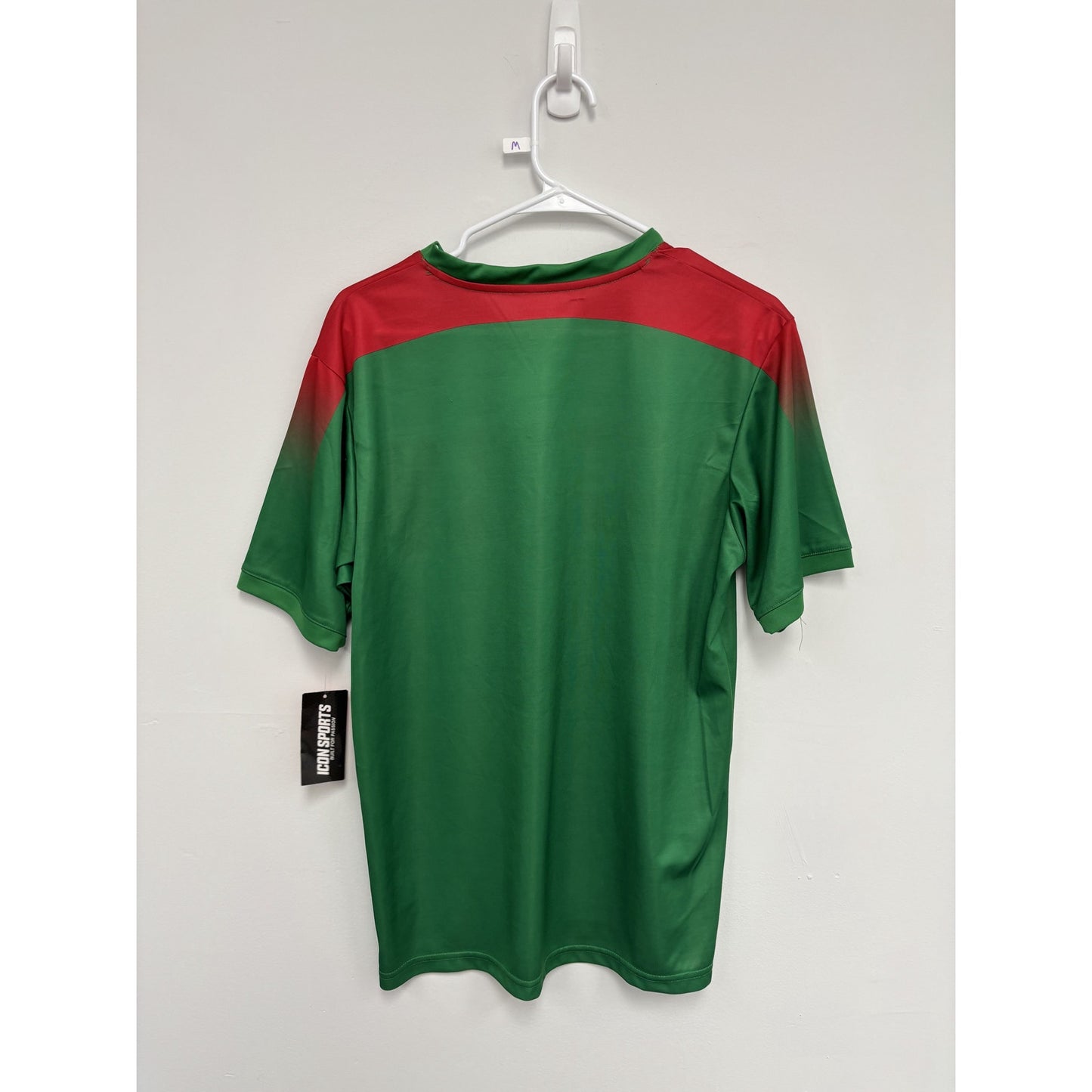Soccer Jersey NWT Mens M