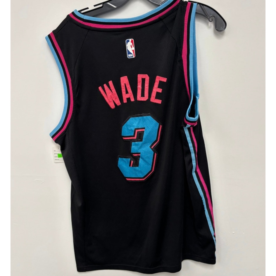 #3 Basketball Jersey USED Mens M