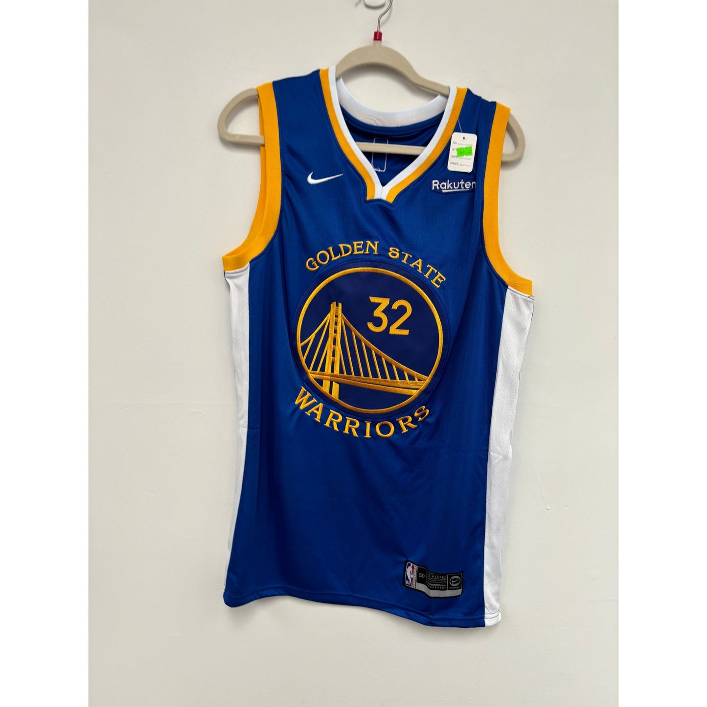 #32 Basketball Jersey NWT Mens L