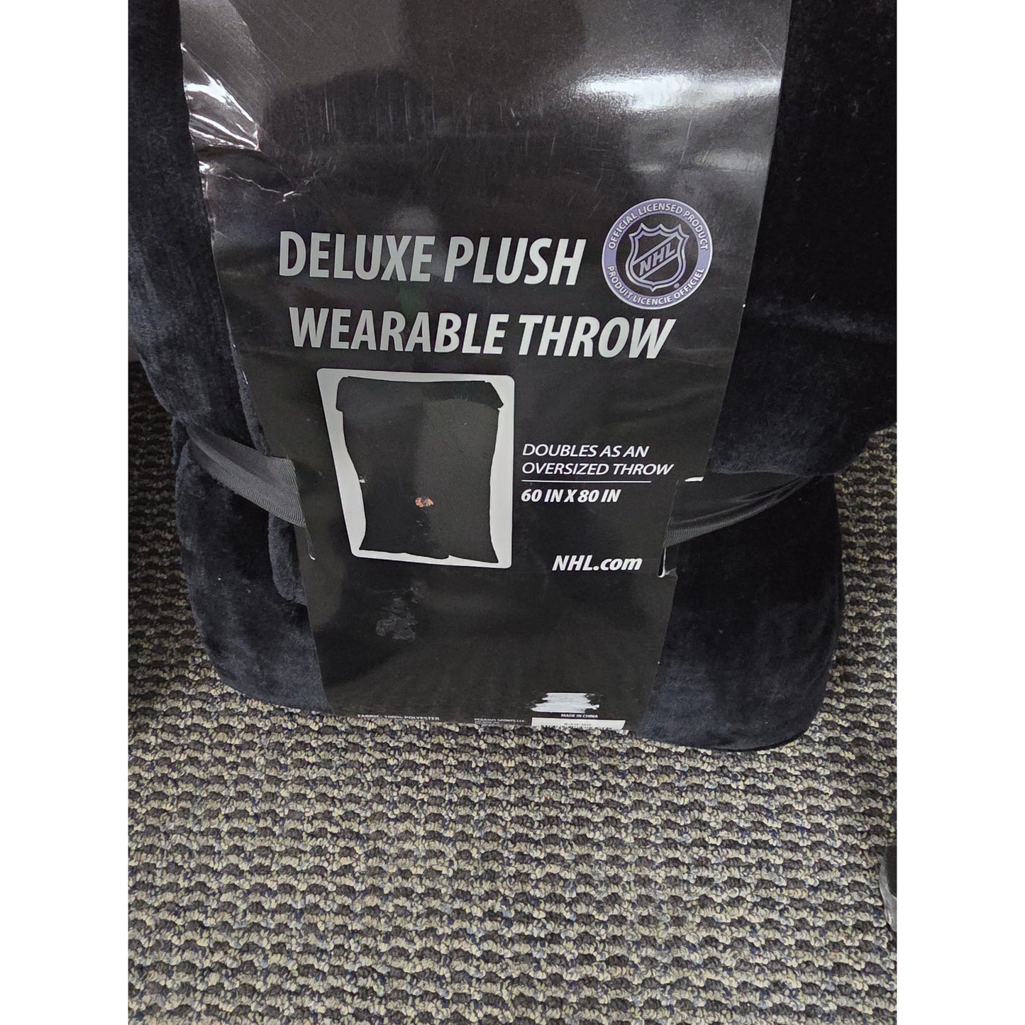 Blackhawks Throw