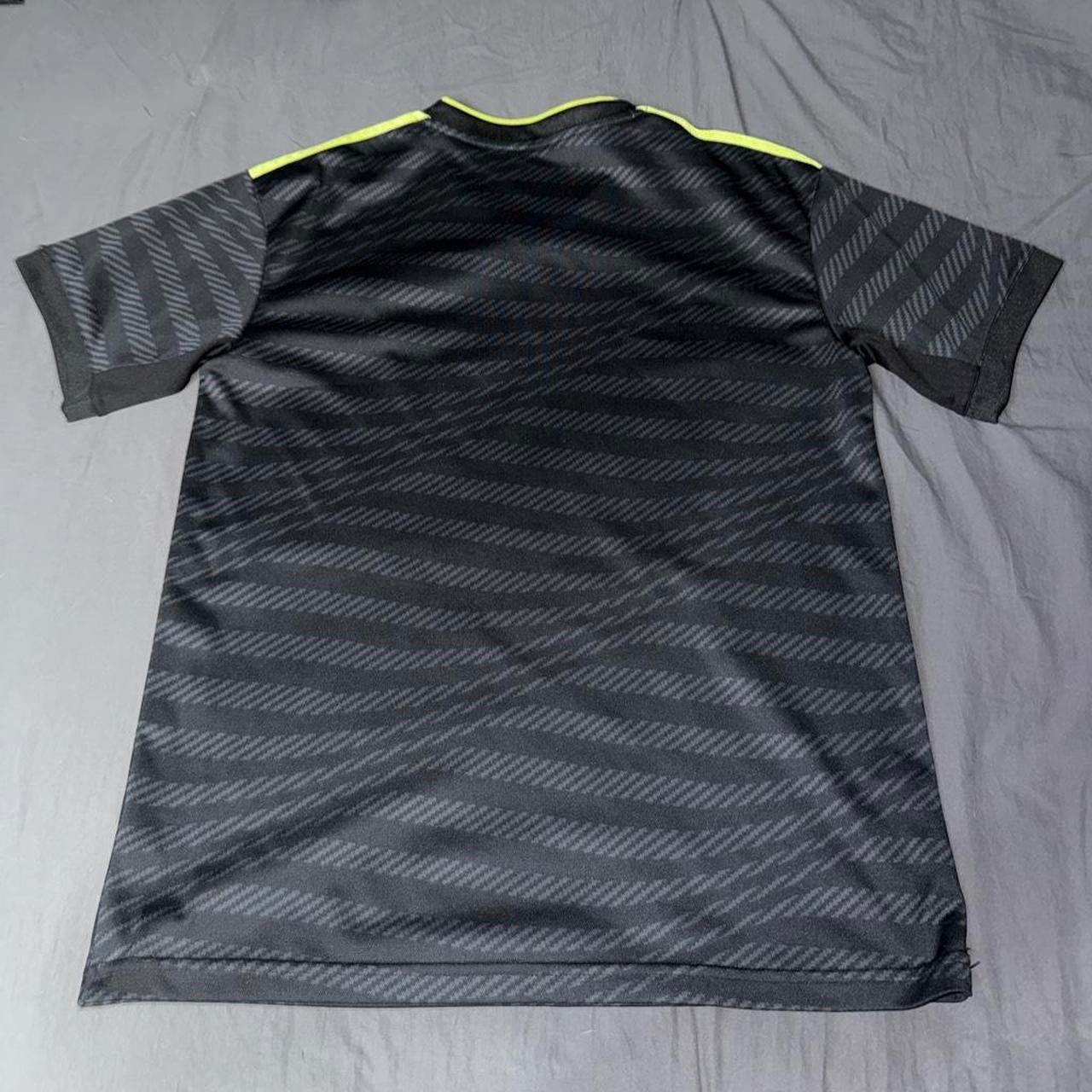 Soccer Jersey NWT Mens S