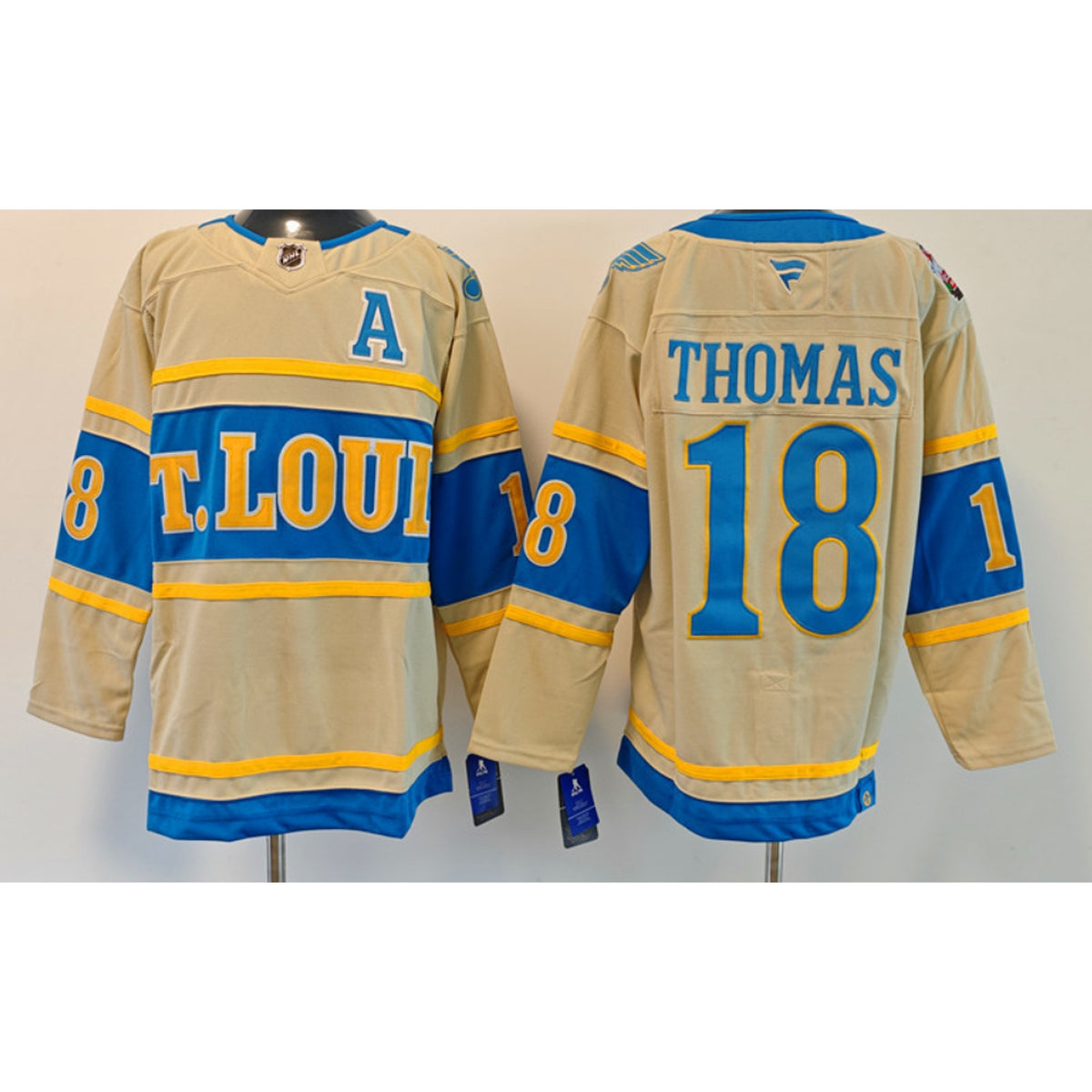 #18 Hockey Jersey NWT Mens L-Stitched
