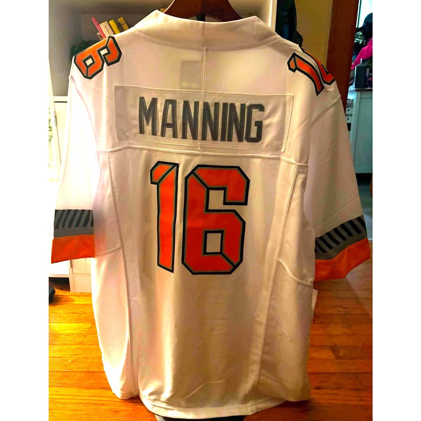 #16 College Football Jersey NWT Mens L-Stitched