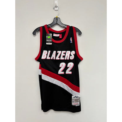 #22 Basketball Jersey NWT Mens M