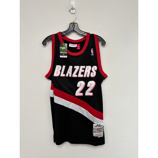 #22 Basketball Jersey NWT Mens M