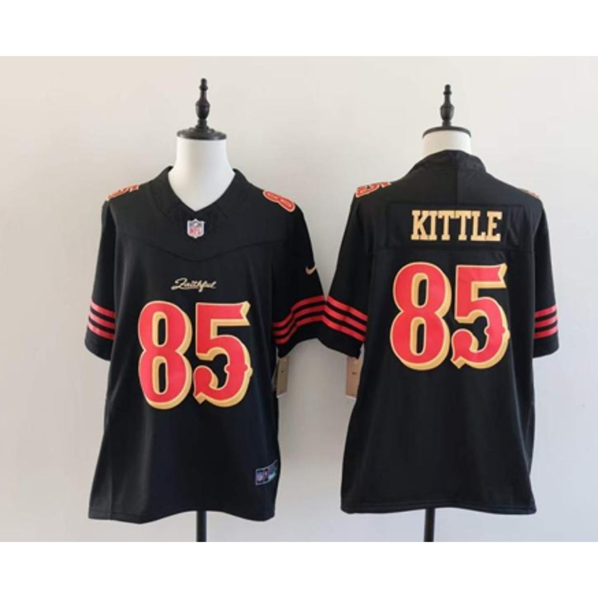 #85 Football Jersey NWT Mens M-Stitched