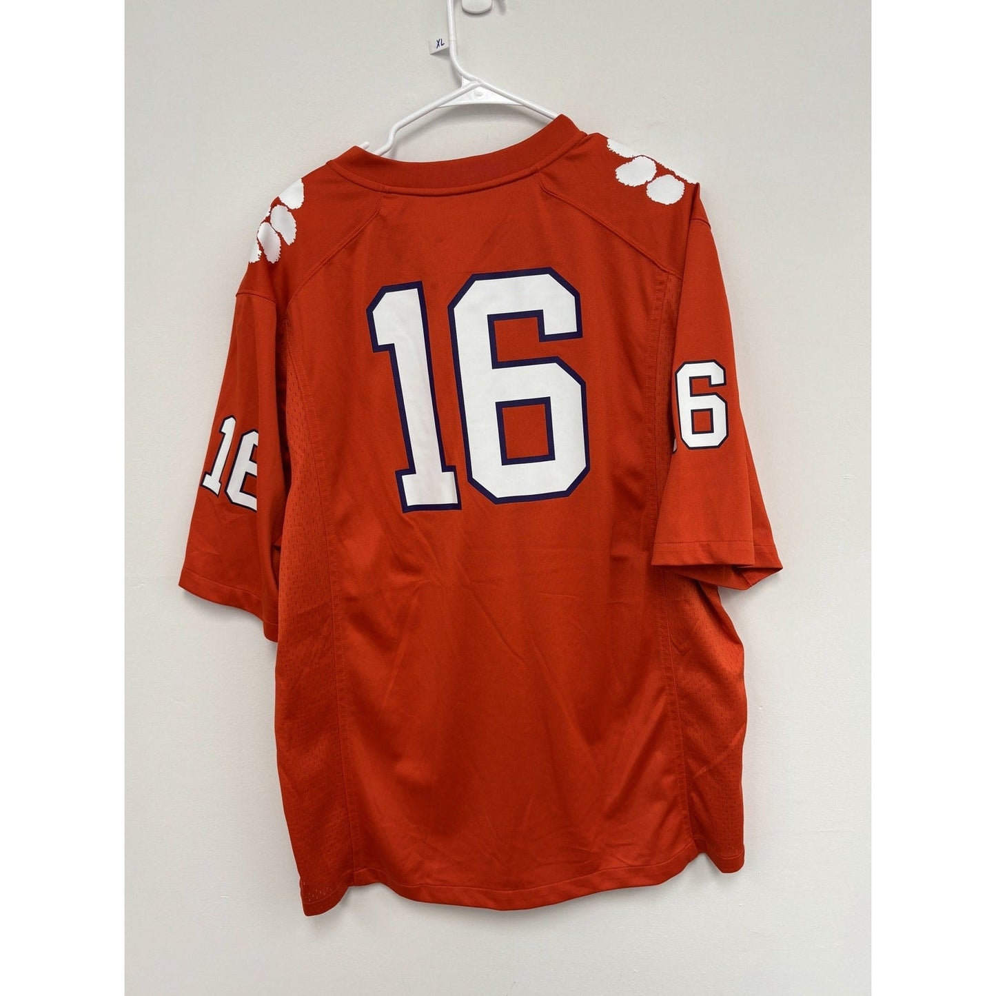 #16 College Football Jersey NWT Mens XL
