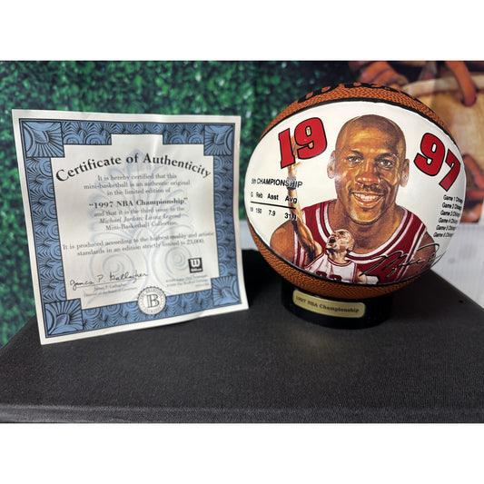 Michael Jordan Bulls Men's 1997 NBA Championship Leather Mini Basketball w/ COA