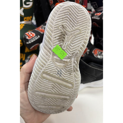 Toddler USED Jordans Size 10c