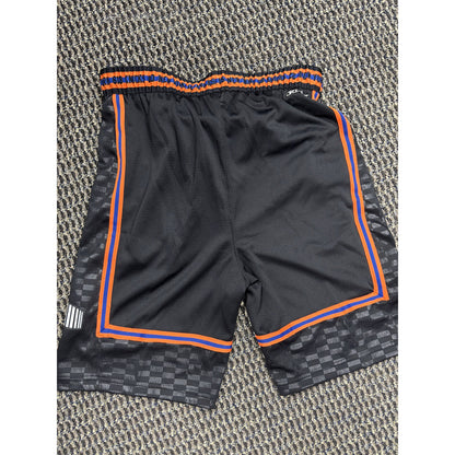 Knicks Basketball Shorts NWT Youth L (14-16)