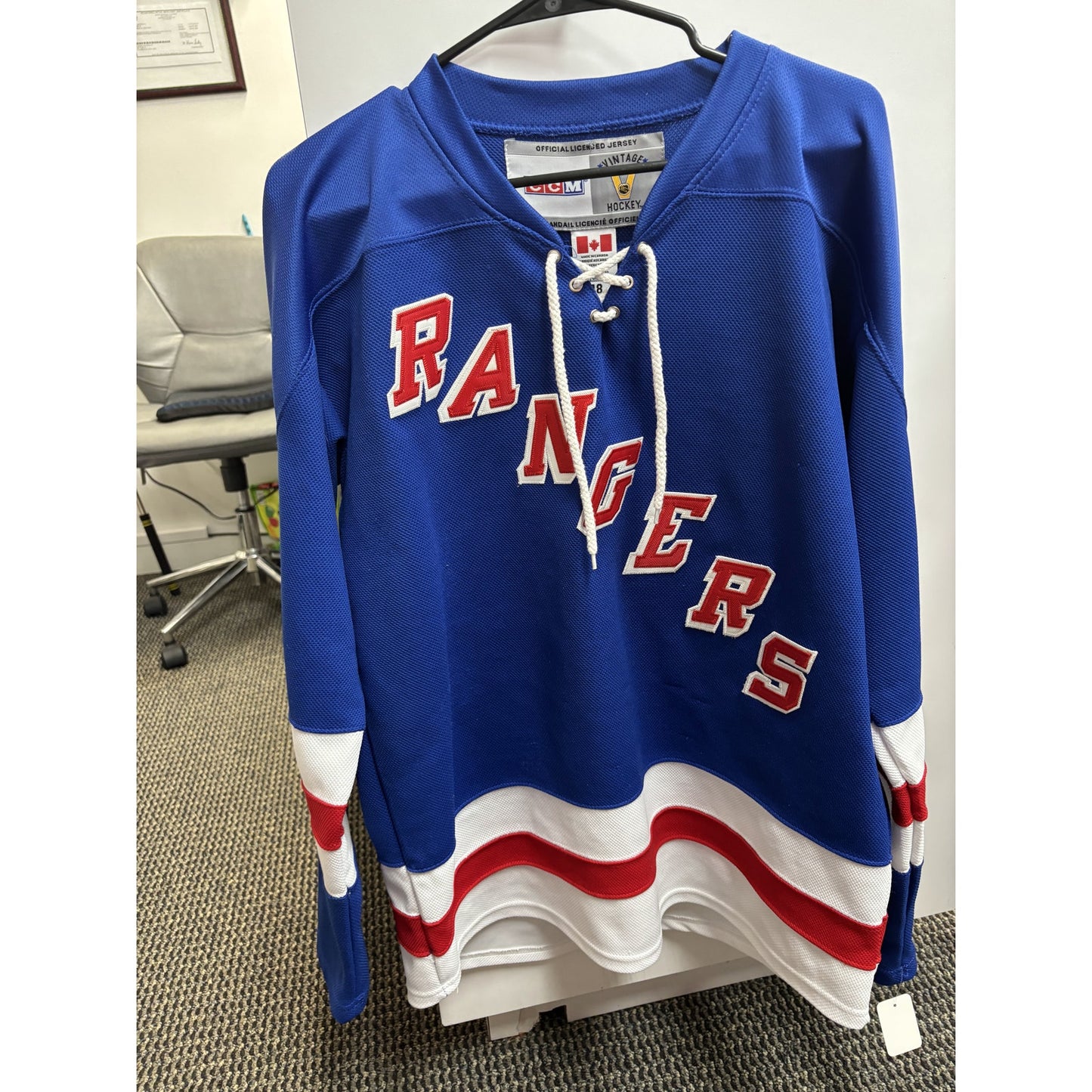#99 Hockey Jersey USED Mens M - VINTAGE