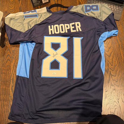 Autographed Austin Hooper Titans Jersey w/COA XL