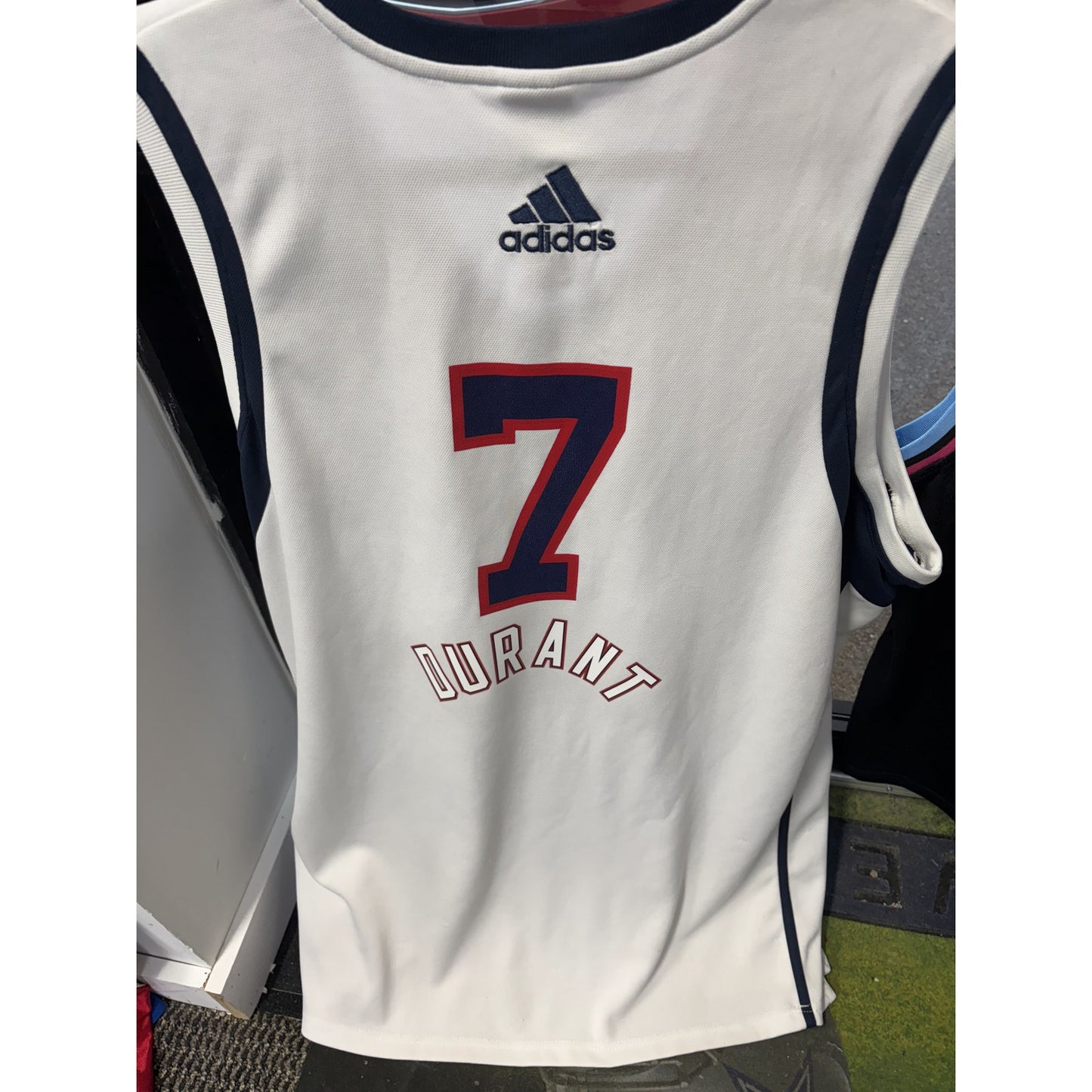 #7 Basketball Jersey USED Mens 3XL